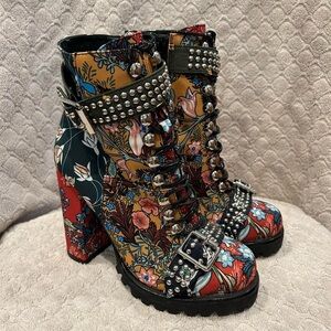 Jeffrey Campbell Lilith boots size 8.5